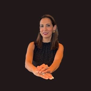 Meet your Posher, Alejandra